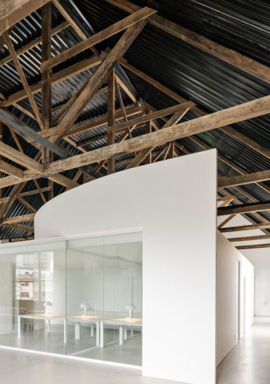 Headquarter in stile industrial