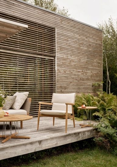 Embrace outdoor