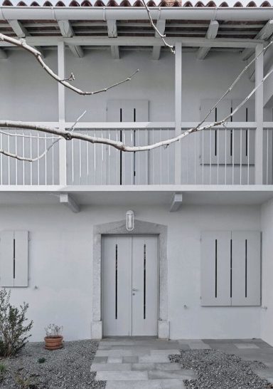 Avber House